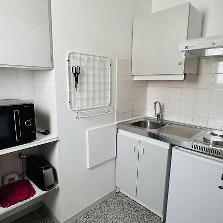 Appartement T1 Lumineux Avec Balcon Ensoleille Et Parking, 2 Couchages, Cambo-Les-Bains - Fr-1-495-16 Cambo-les-Bains Exterior foto