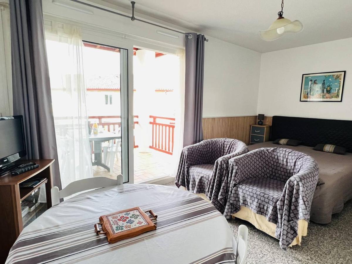 Appartement T1 Lumineux Avec Balcon Ensoleille Et Parking, 2 Couchages, Cambo-Les-Bains - Fr-1-495-16 Cambo-les-Bains Exterior foto