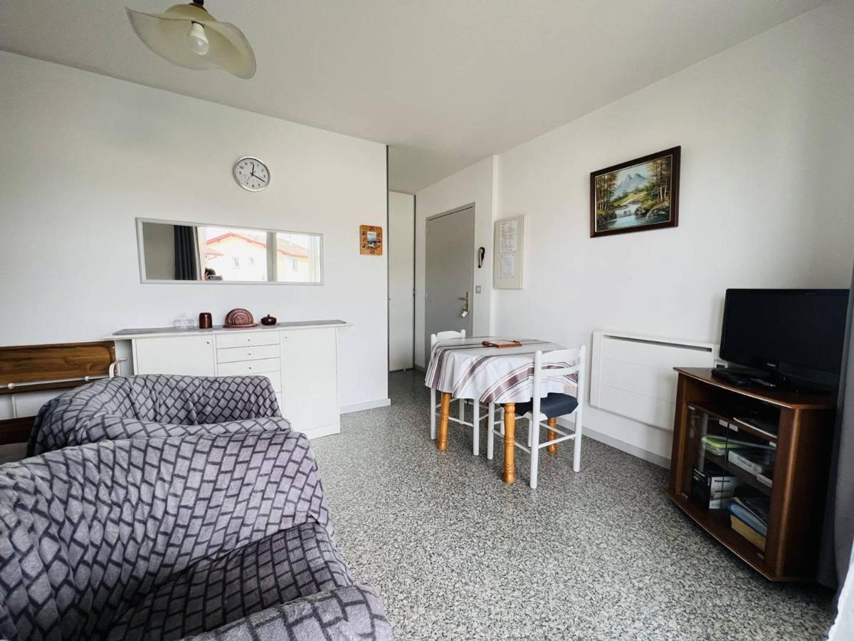 Appartement T1 Lumineux Avec Balcon Ensoleille Et Parking, 2 Couchages, Cambo-Les-Bains - Fr-1-495-16 Cambo-les-Bains Exterior foto
